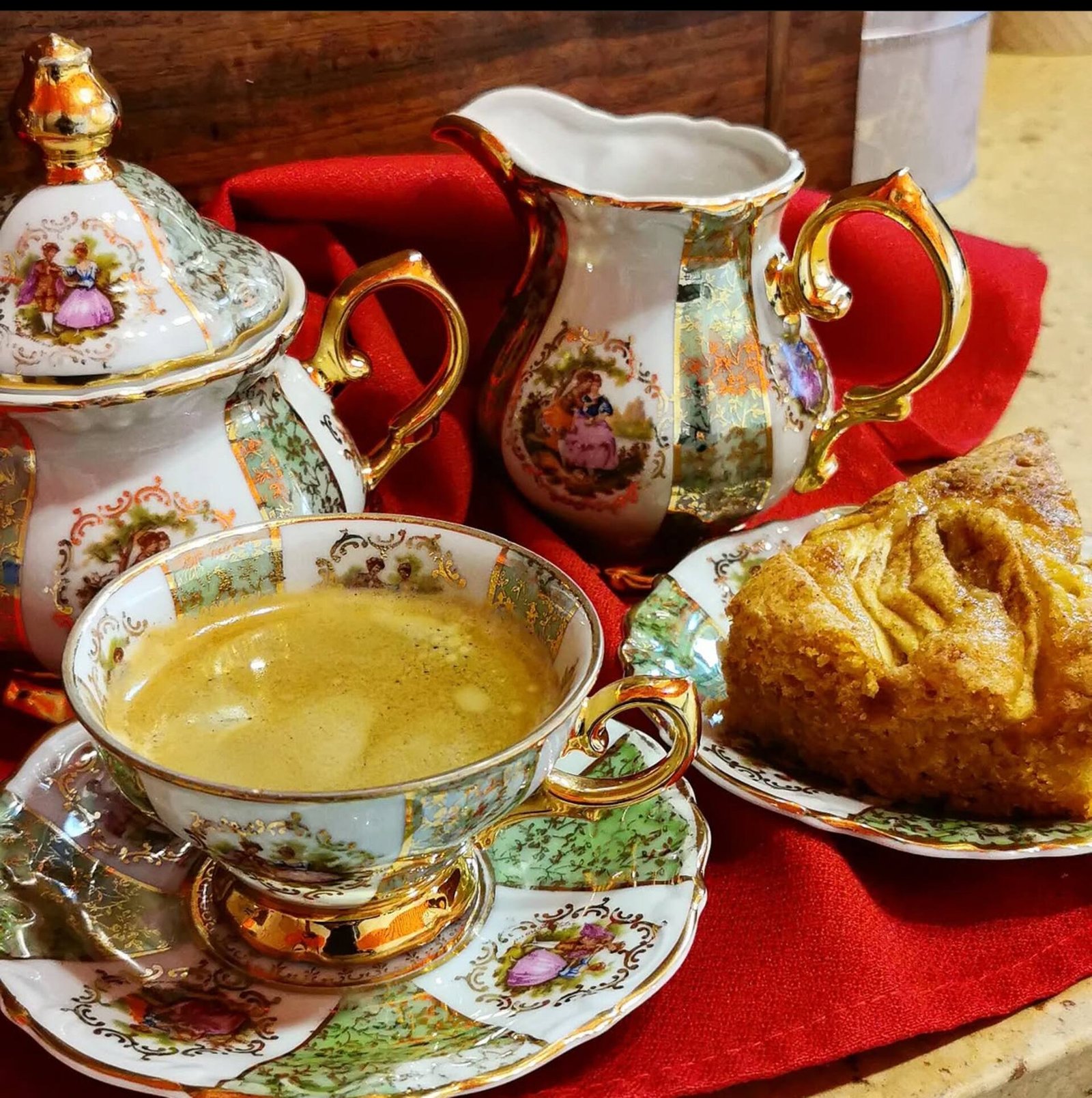 Café o té, en porcelana
