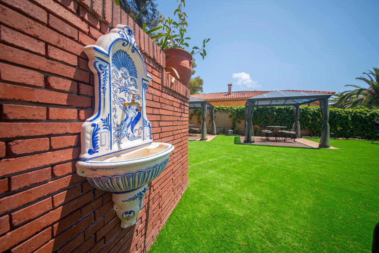 La fuente del jardín
